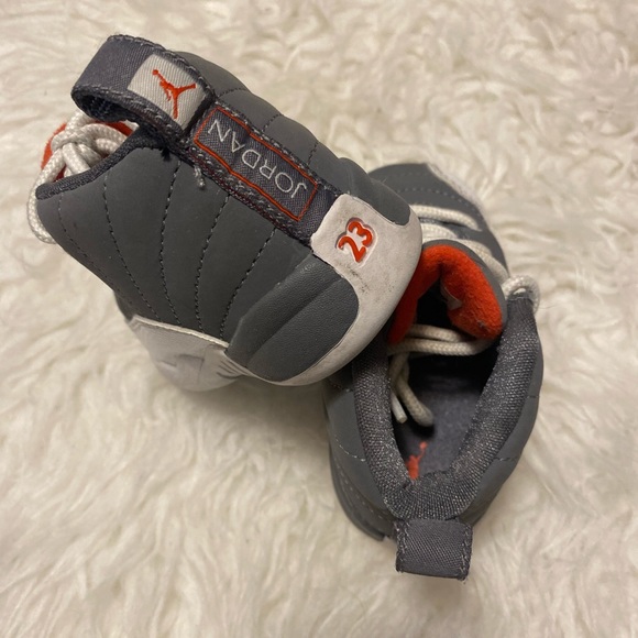 GUC✨ Infant Jordan Cool Grey 12s - Picture 5 of 8